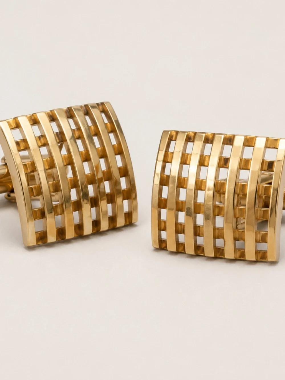 Vintage Gold-Tone Modernist Grid Cufflinks Unbranded Classic Openwork Design